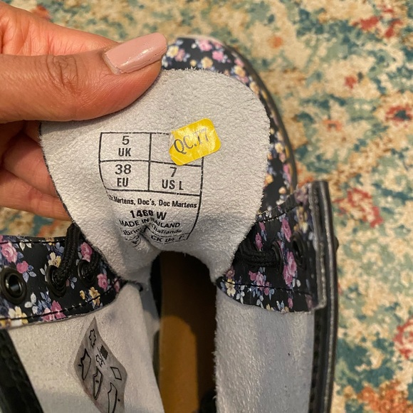Dr. Martens Black Floral Boots - Picture 4 of 8